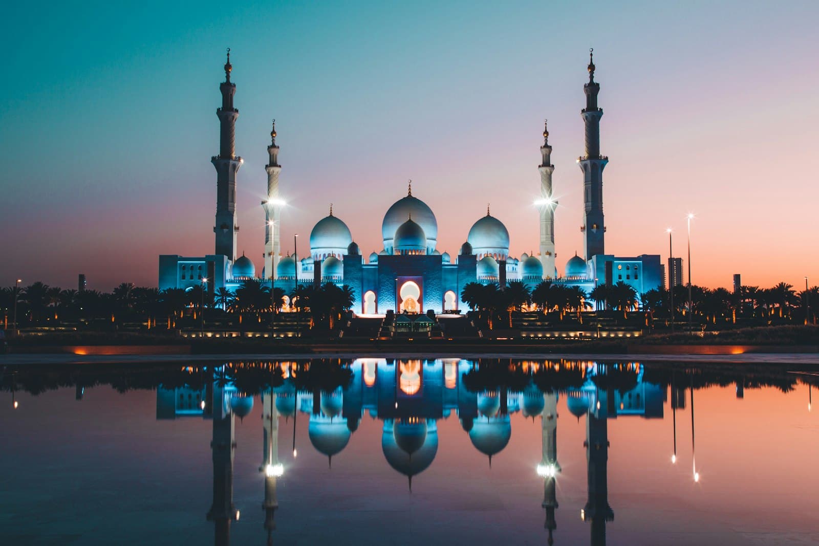 Sheikh Zayed Grand Mosque in Abu Dhabi for capital–city commuting context